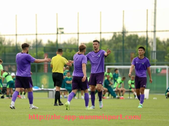 完美体育官方入口-英超联赛球员速度排行榜及最快球员表现回顾